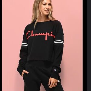 champion long sleeve  logo crop sweater